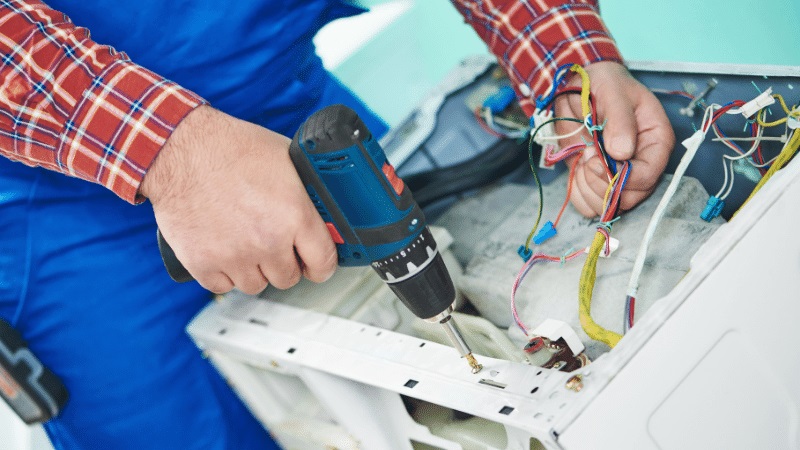 Çayırova Vaillant Vaillant çamaşır makinesi kart tamiri – Su almama arızası orijinal parça ile giderildi. - Teknik servis örneği